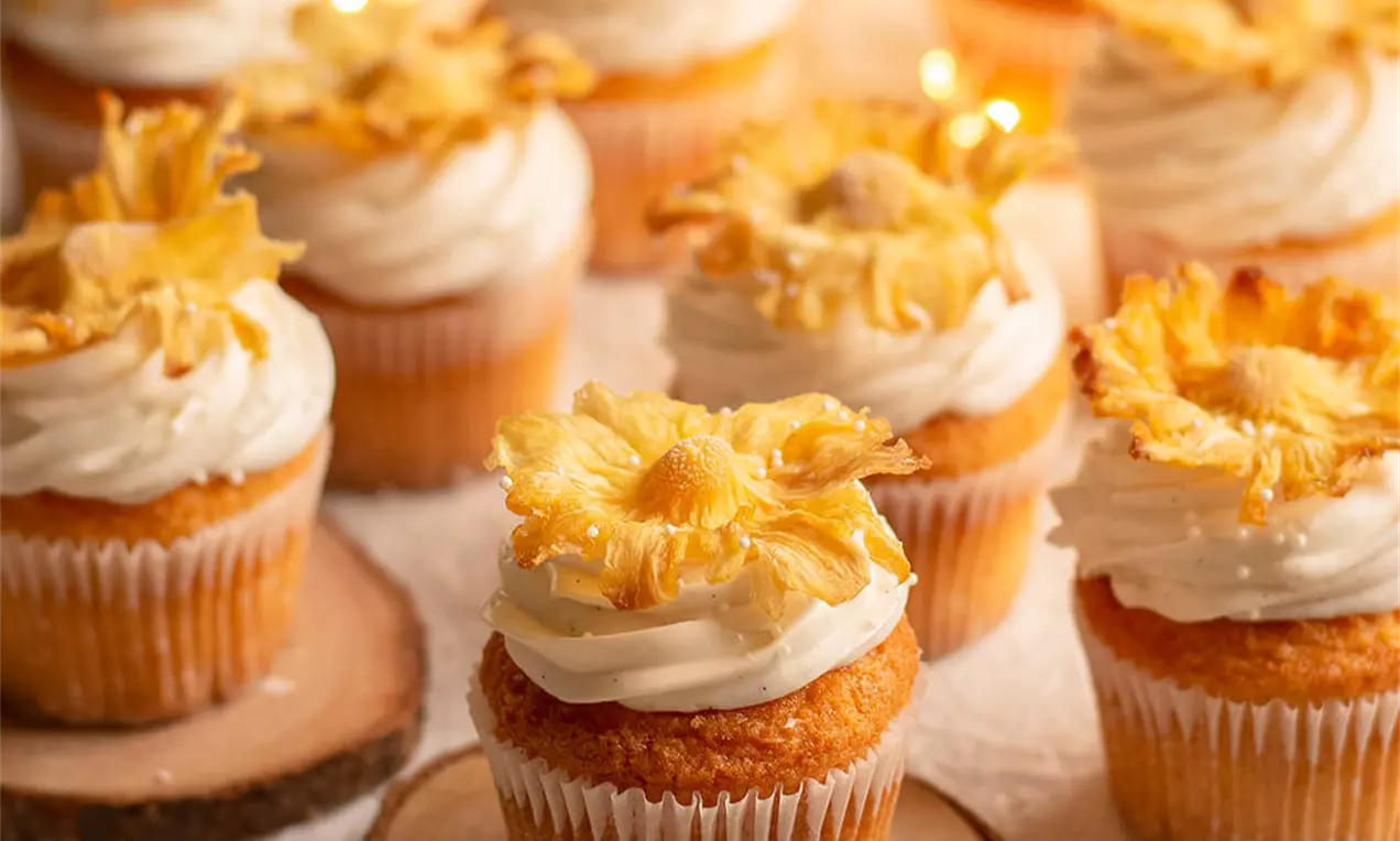 Piña Colada Cupcakes